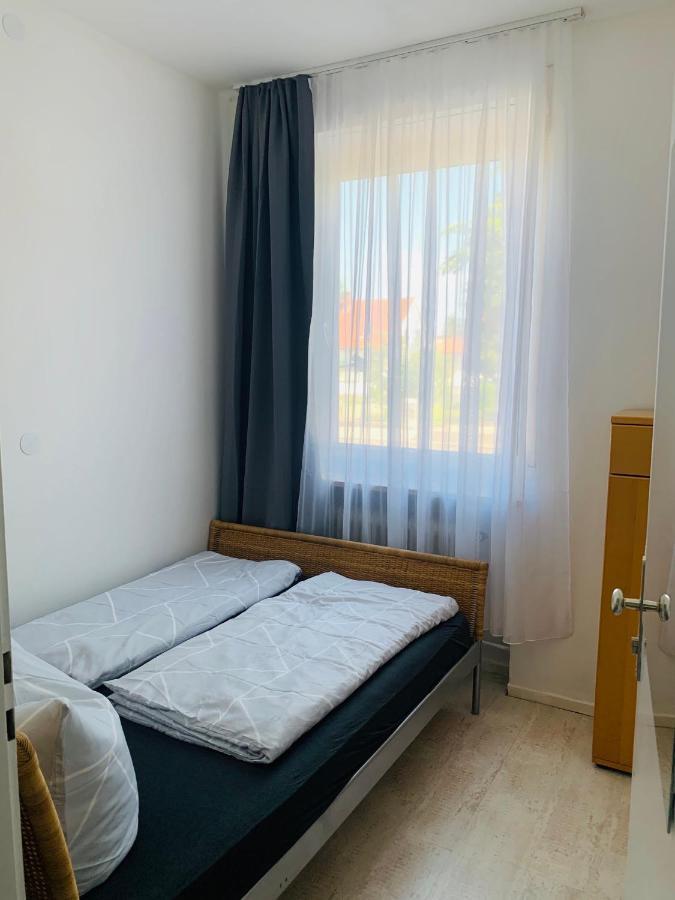 Großartige 3 Zimmer Ferienwohnung mit Kamin und Garten für 1-6 Personen Kaufbeuren Exterior foto