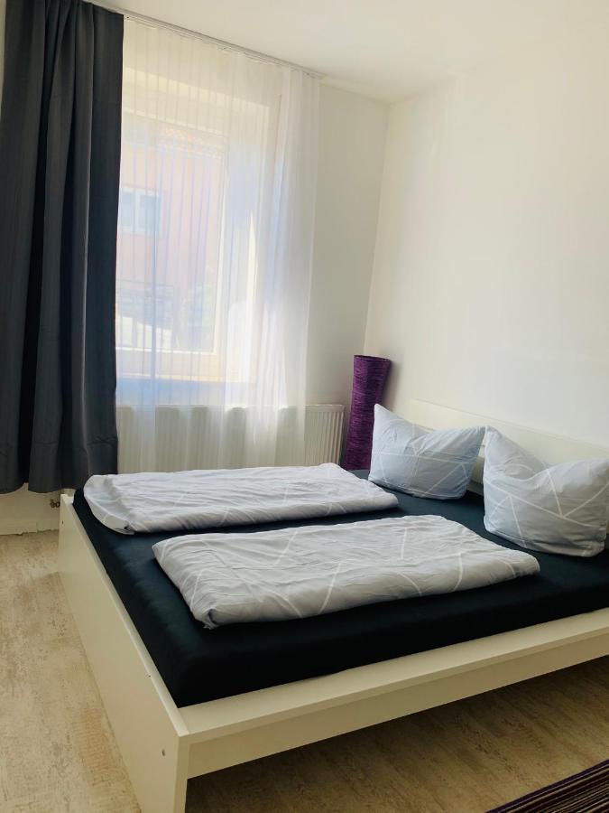 Großartige 3 Zimmer Ferienwohnung mit Kamin und Garten für 1-6 Personen Kaufbeuren Exterior foto