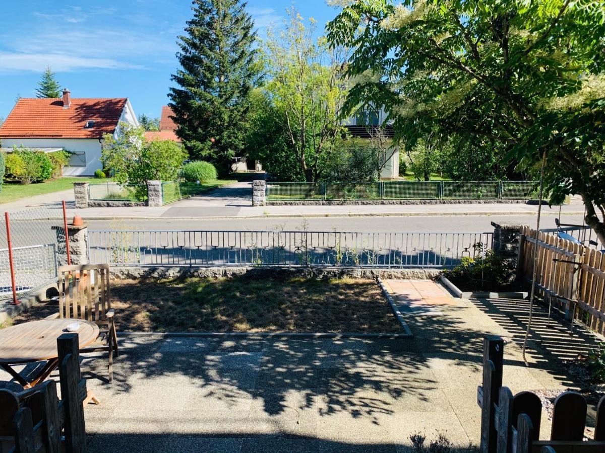 Großartige 3 Zimmer Ferienwohnung mit Kamin und Garten für 1-6 Personen Kaufbeuren Exterior foto
